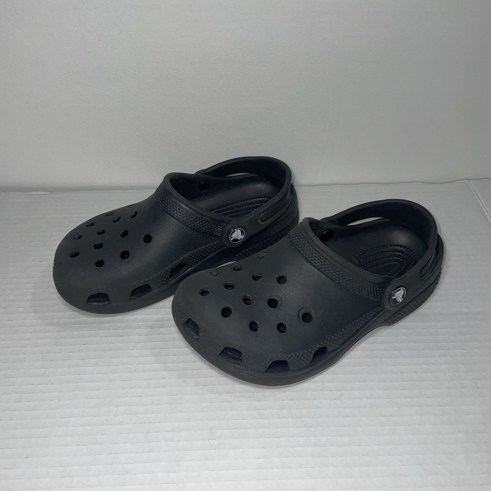 Crocs Kids' Classic Clog Junior Size 1 J1 Youth Triple Black Slip-On Shoes